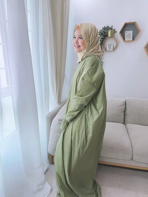 Buka imej dalam pertunjukan slaid, Pocket prayer robe in clarity sage
