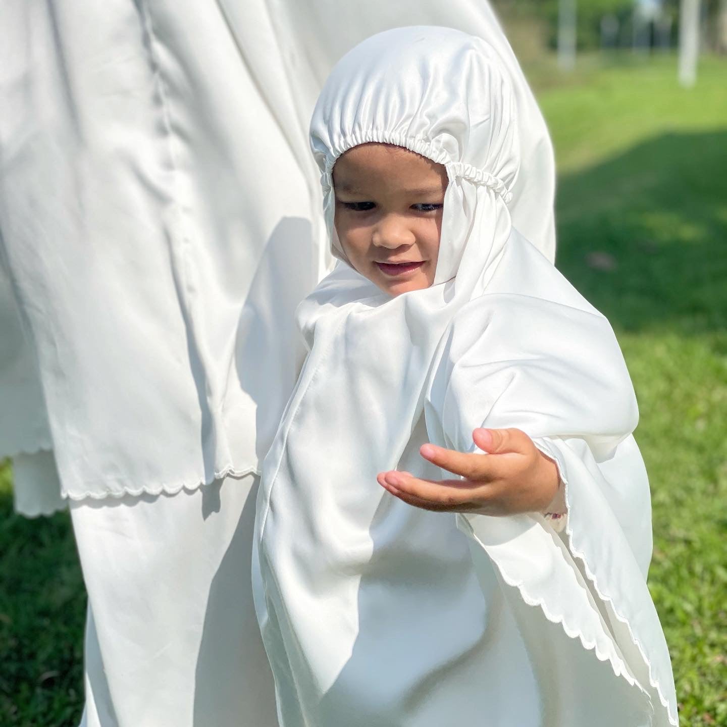 Zahra prayer robe