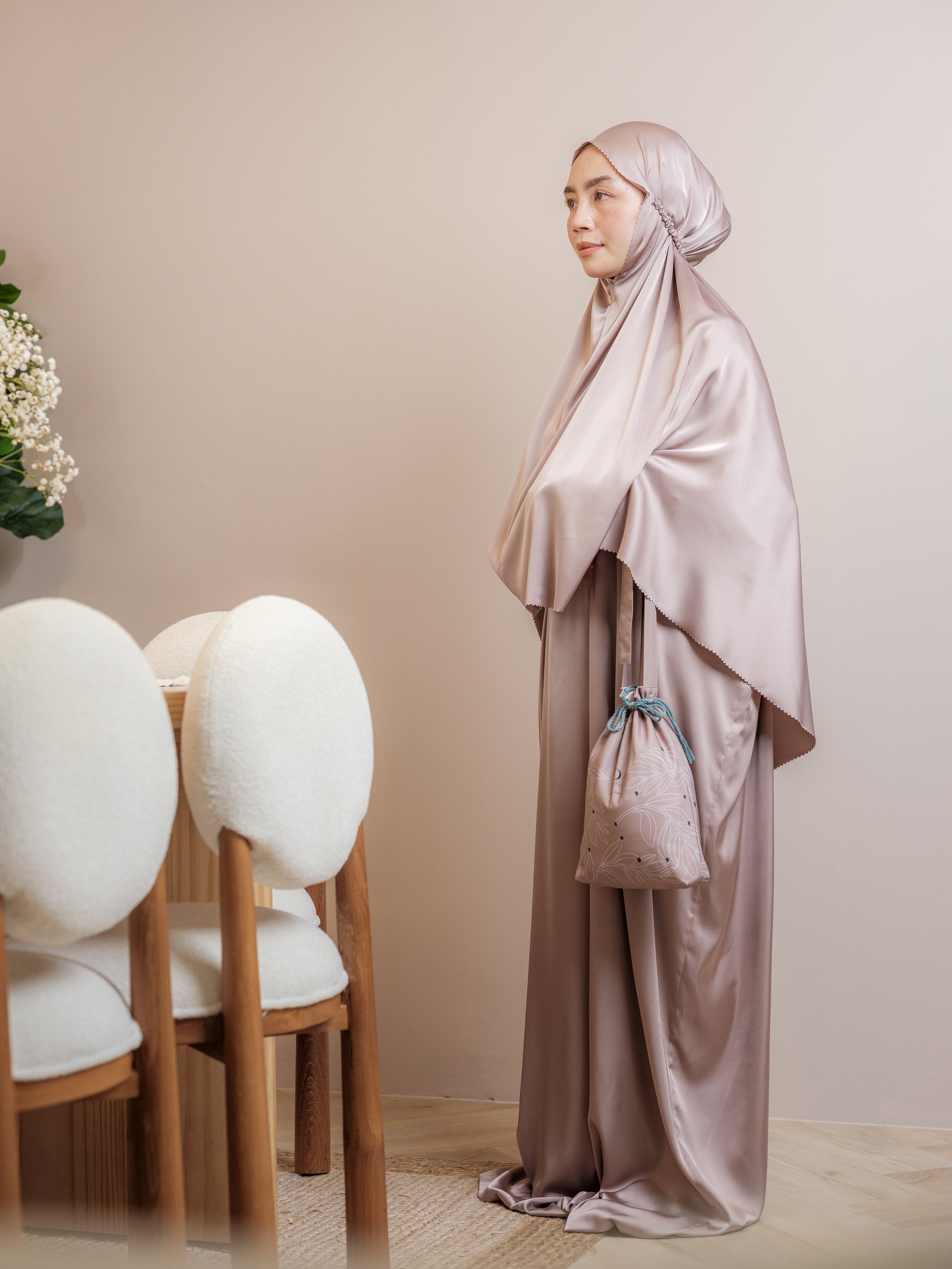 Luxe travel prayer robe